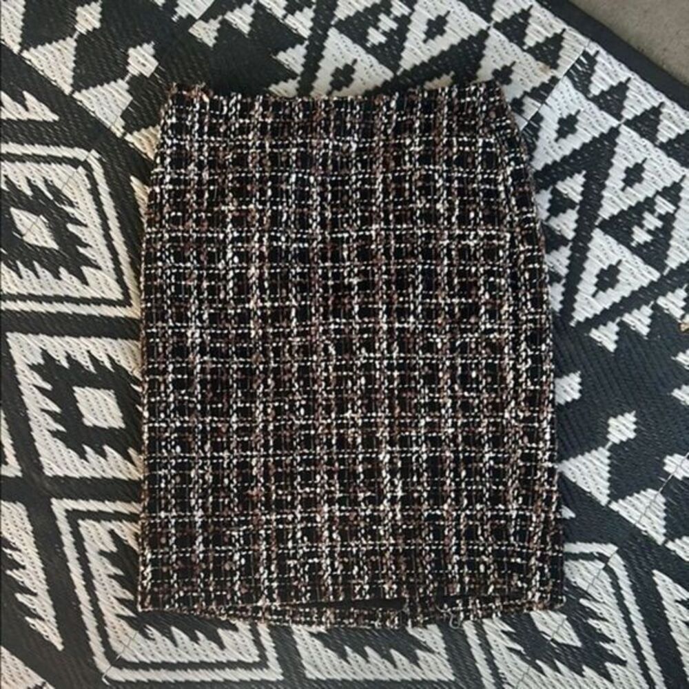 Talbots Chic Tweed Pencil Skirt - Black and Brown Size 2    B